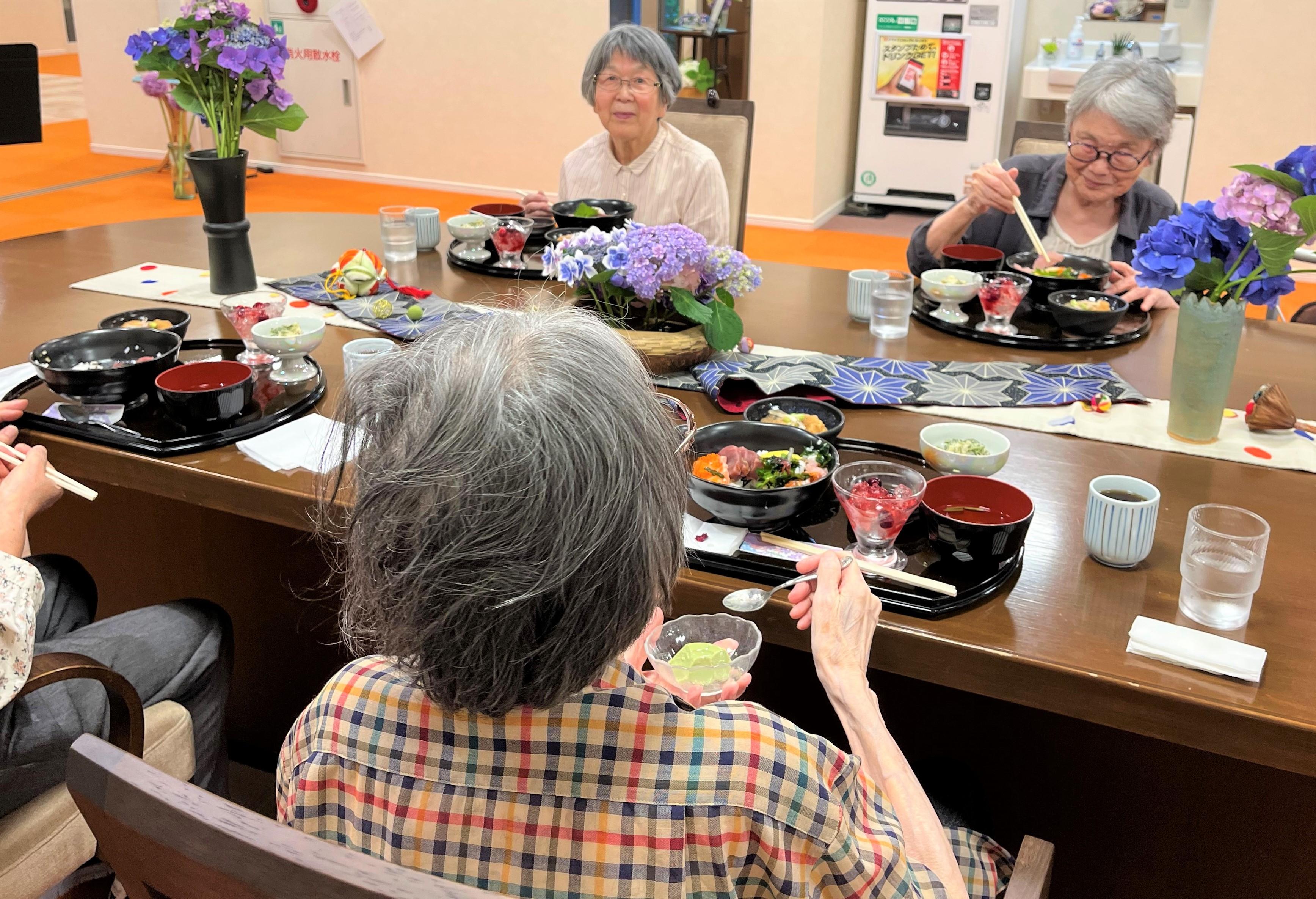 会食風景.JPG